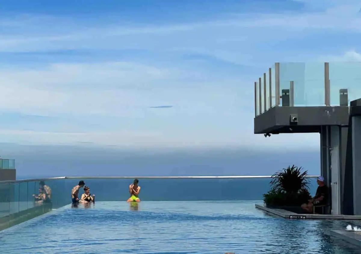 Great Location With Infinity Pool -Central Pattaya Daire Dış mekan fotoğraf