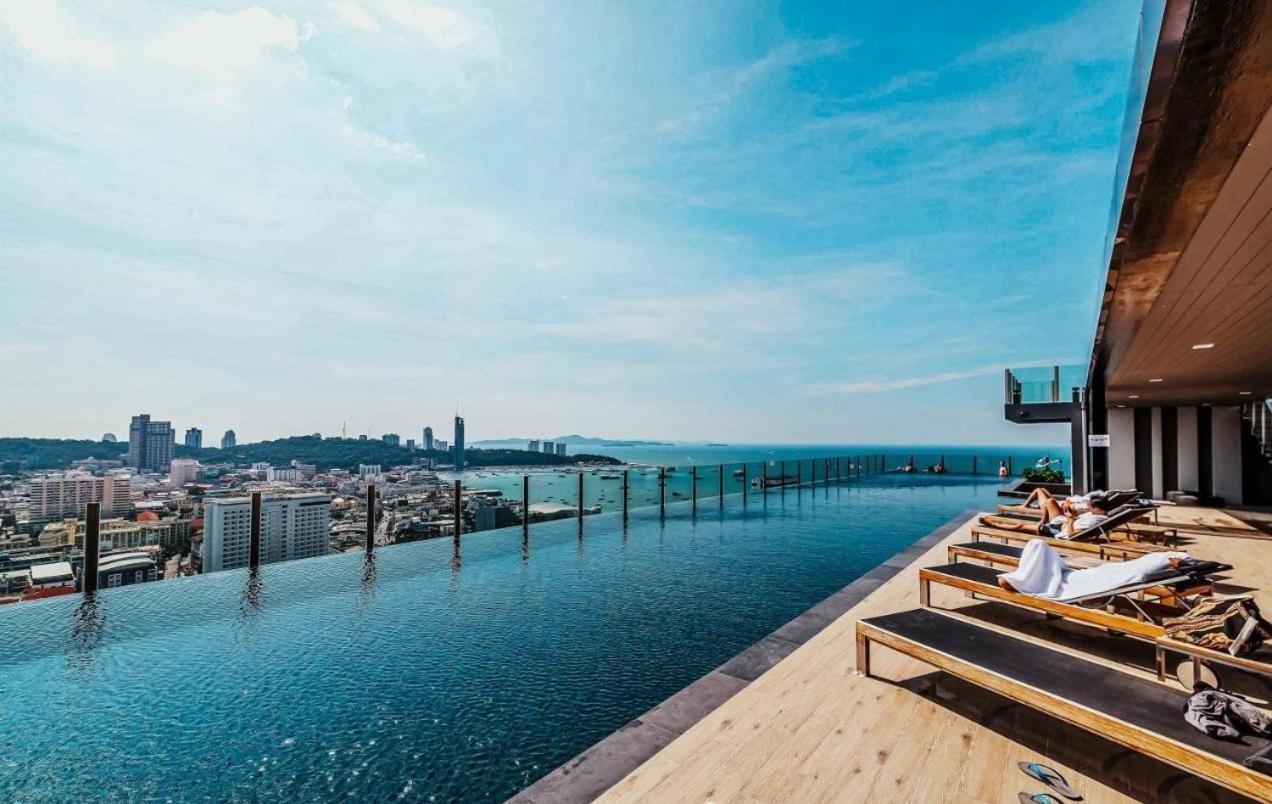 Great Location With Infinity Pool -Central Pattaya Daire Dış mekan fotoğraf